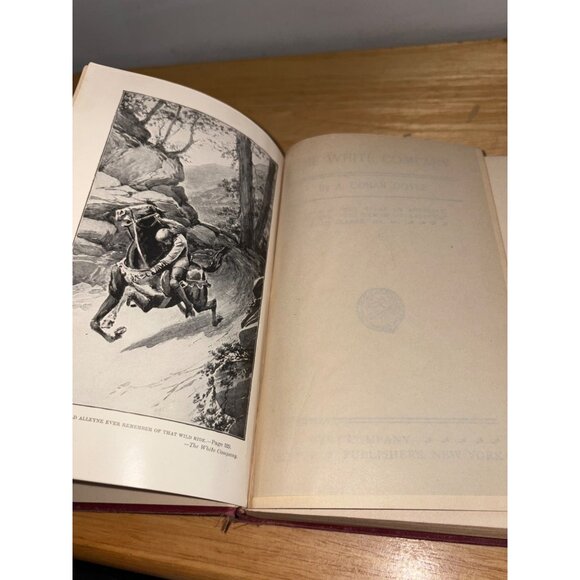Vintage The White Company A. Conan Doyle Hardcover Book Red Cloth Antique 1920 - Picture 8 of 15